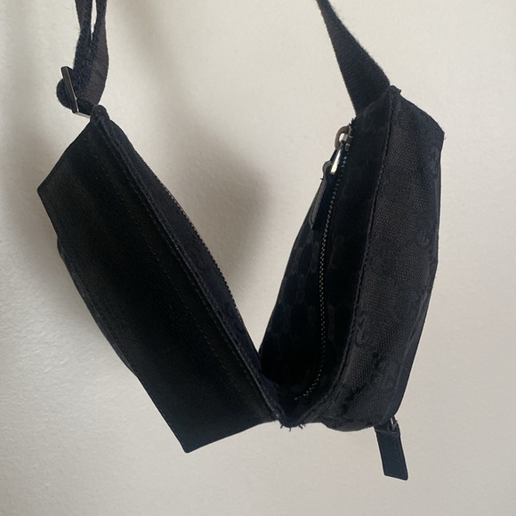 Gucci Supreme Belt Bag - Picture 9 of 13